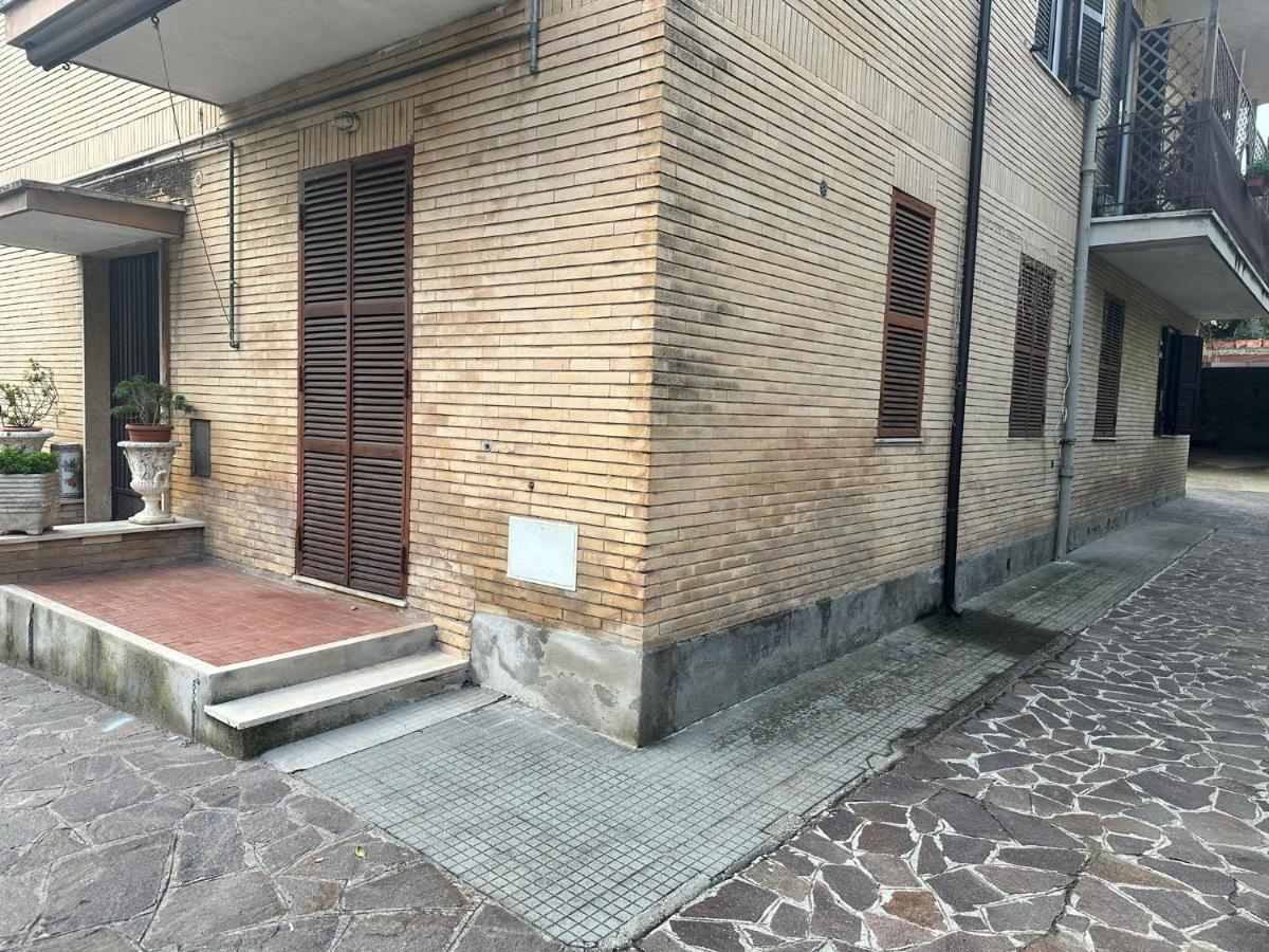 Roma Chic Residenza Gemelli Apartment ภายนอก รูปภาพ