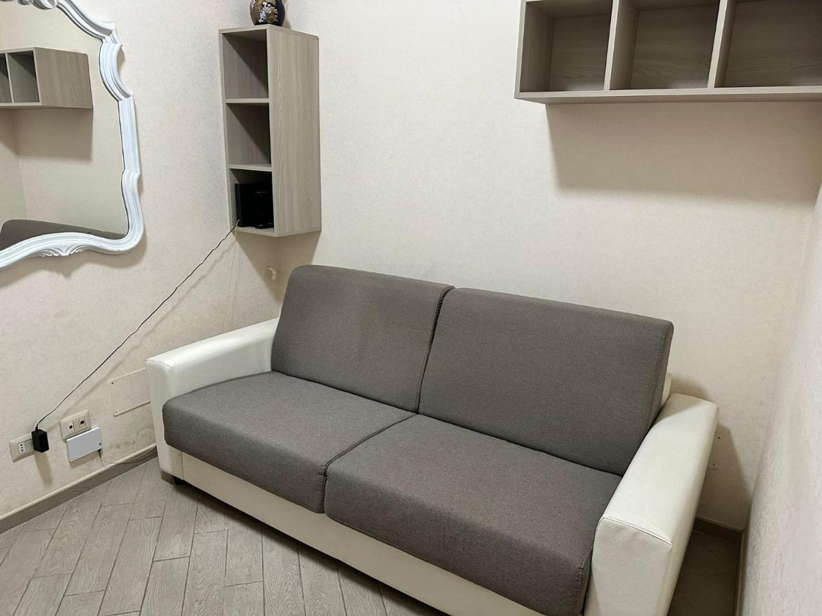 Roma Chic Residenza Gemelli Apartment ภายนอก รูปภาพ