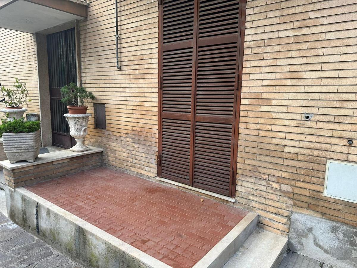 Roma Chic Residenza Gemelli Apartment ภายนอก รูปภาพ