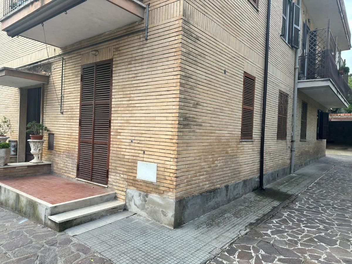Roma Chic Residenza Gemelli Apartment ภายนอก รูปภาพ