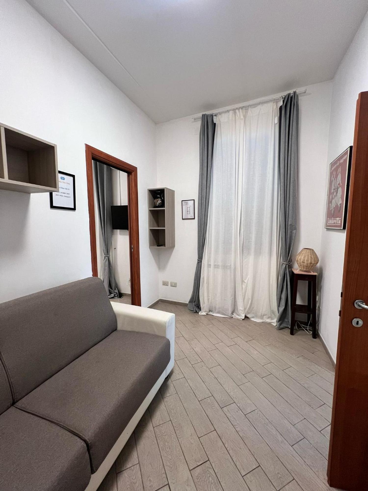 Roma Chic Residenza Gemelli Apartment ภายนอก รูปภาพ