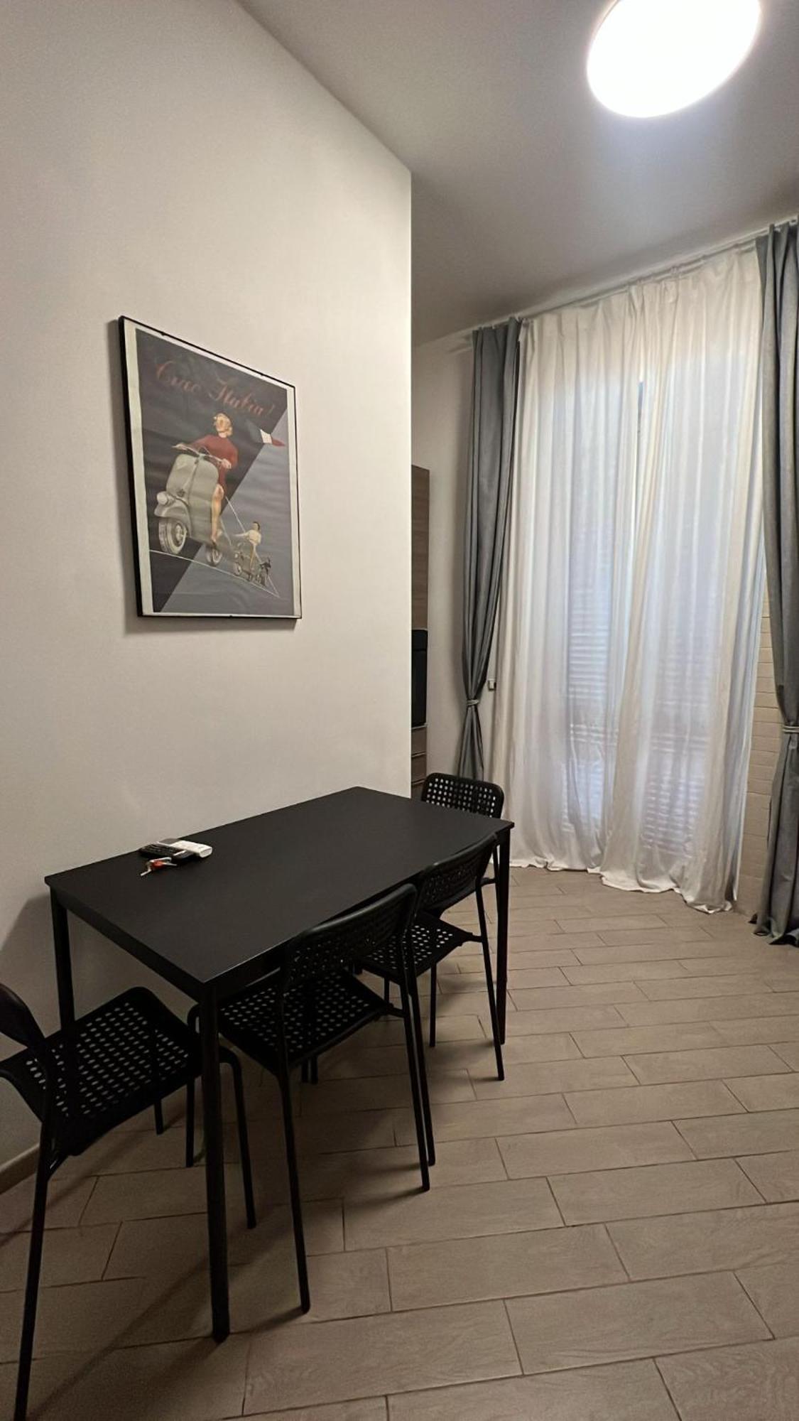 Roma Chic Residenza Gemelli Apartment ภายนอก รูปภาพ